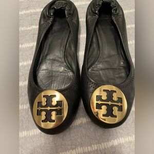 Tory Burch Flats Minnie ballet slippers gold emblem confortable luxury preppy